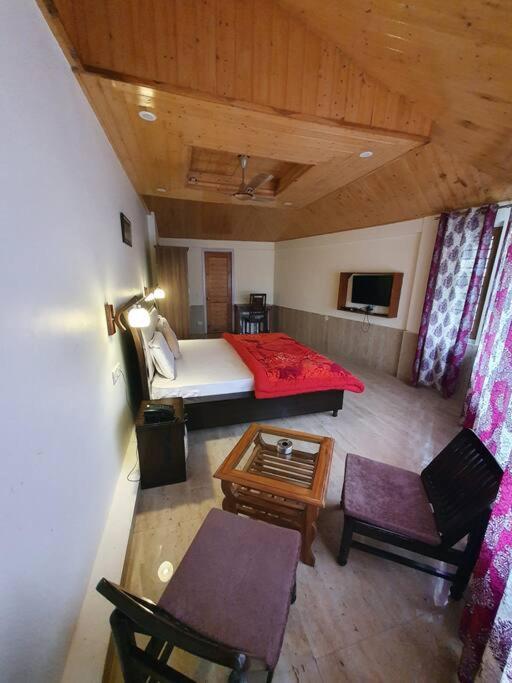 Kasauli Cascade A Cheerfull 4 Bedroom Challet Ngoại thất bức ảnh
