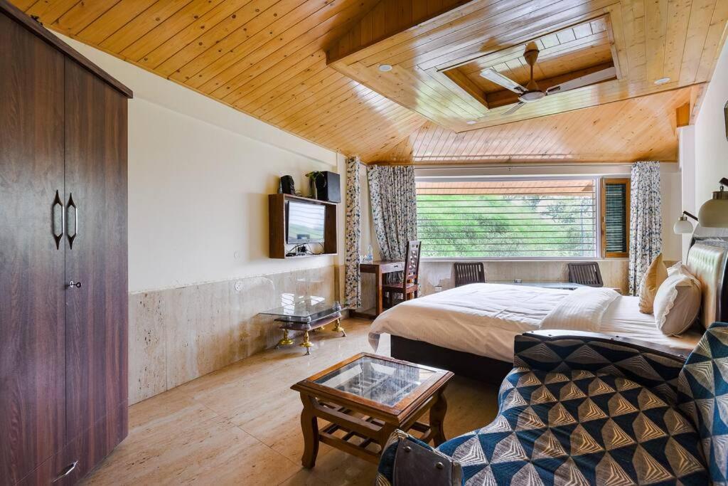 Kasauli Cascade A Cheerfull 4 Bedroom Challet Ngoại thất bức ảnh