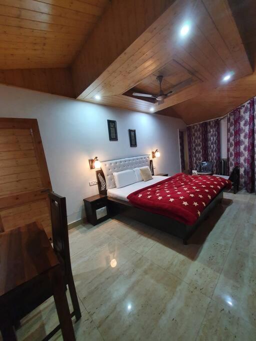 Kasauli Cascade A Cheerfull 4 Bedroom Challet Ngoại thất bức ảnh