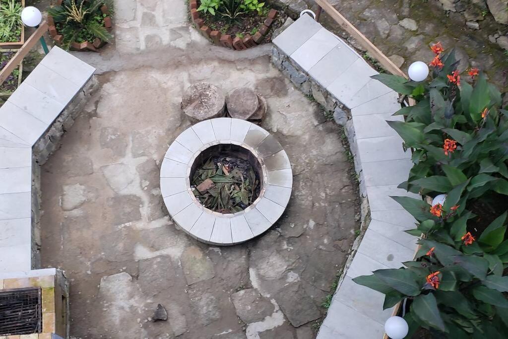 Kasauli Cascade A Cheerfull 4 Bedroom Challet Ngoại thất bức ảnh