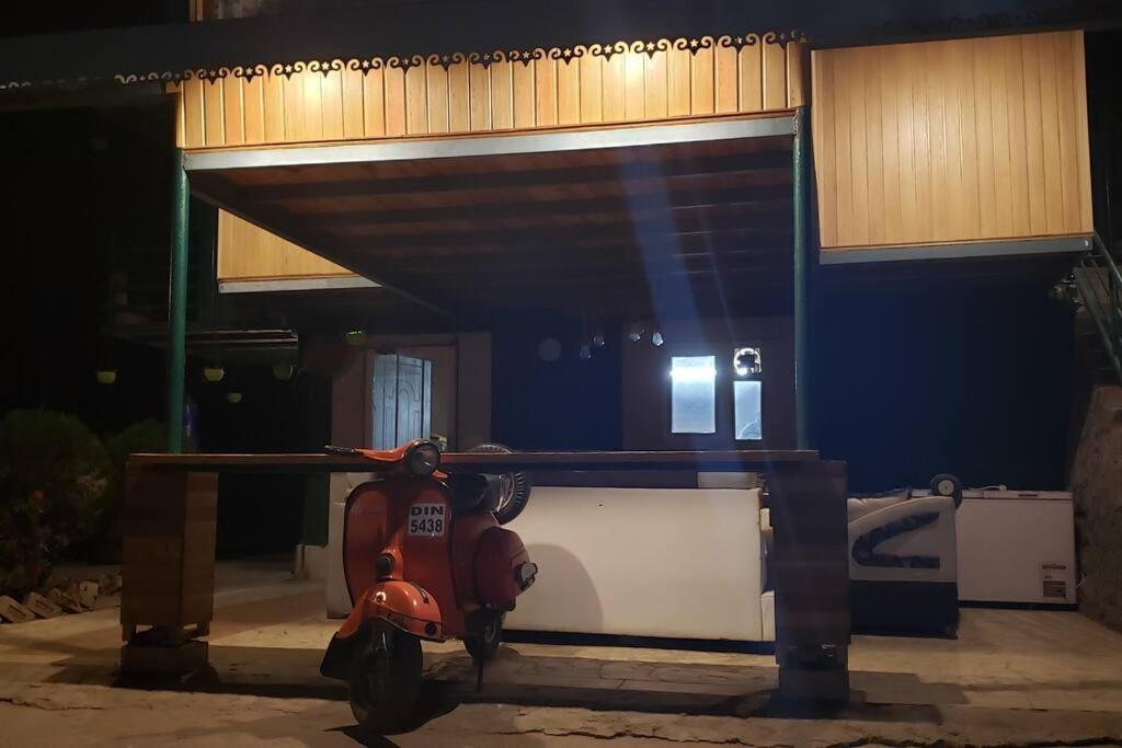 Kasauli Cascade A Cheerfull 4 Bedroom Challet Ngoại thất bức ảnh
